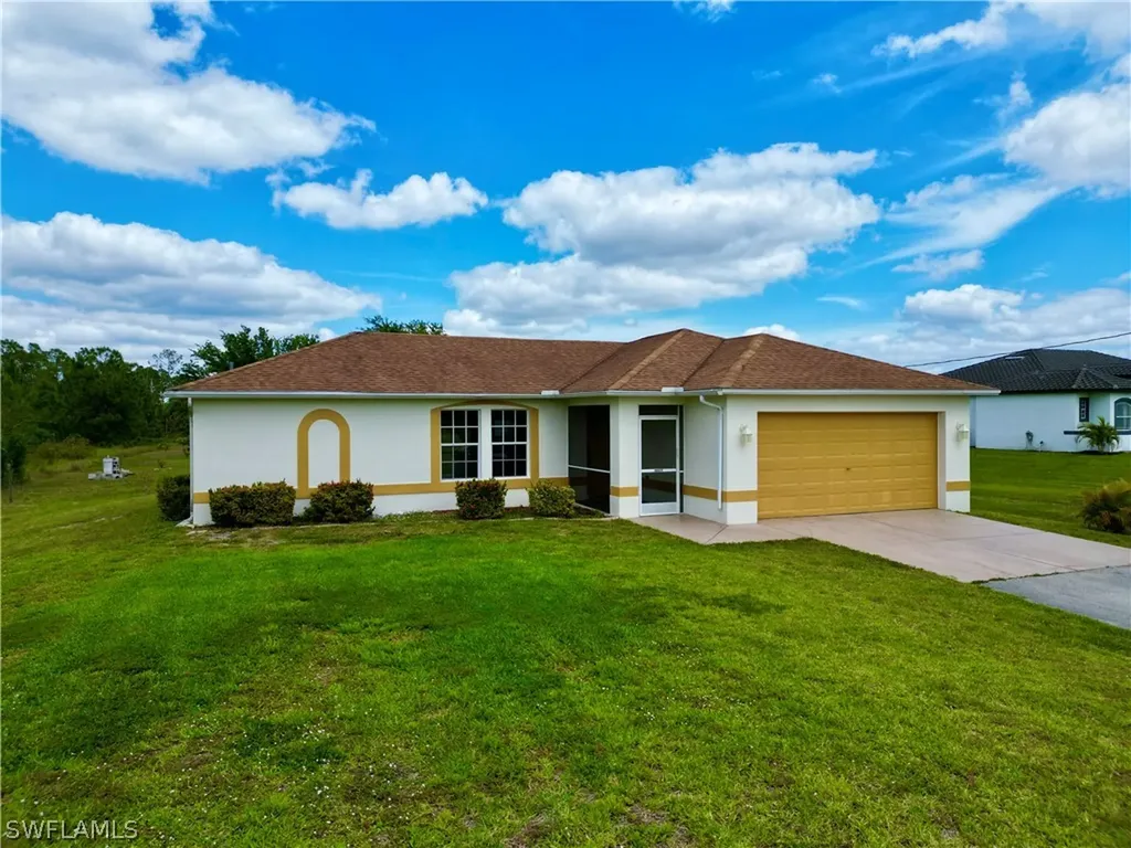 2695 43rd Avenue NE Naples FL 34120