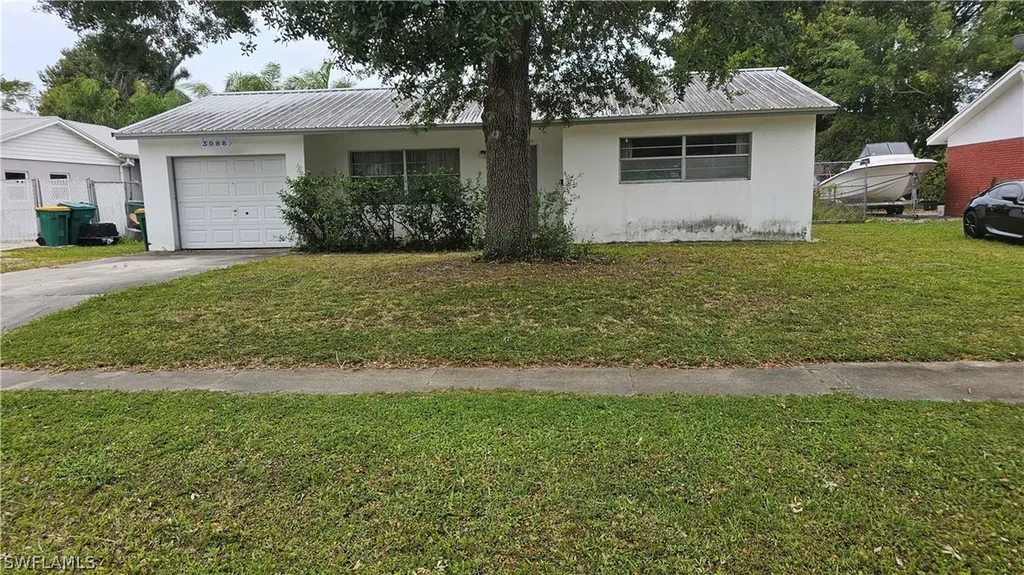 3088 Poinciana Drive Naples FL 34105