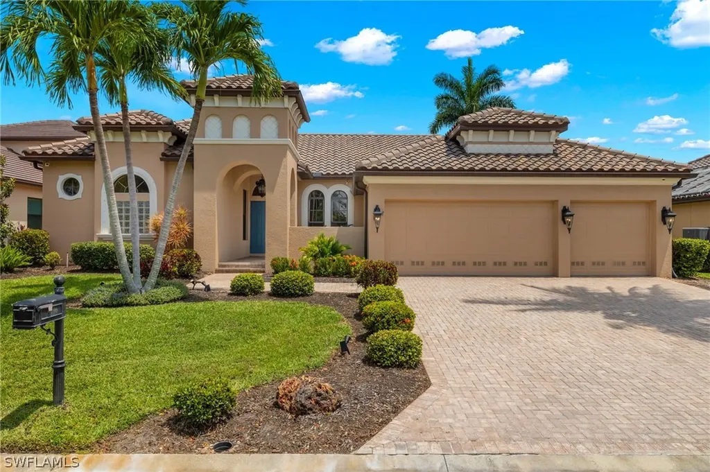 8796 Tropical Court Fort Myers FL 33908
