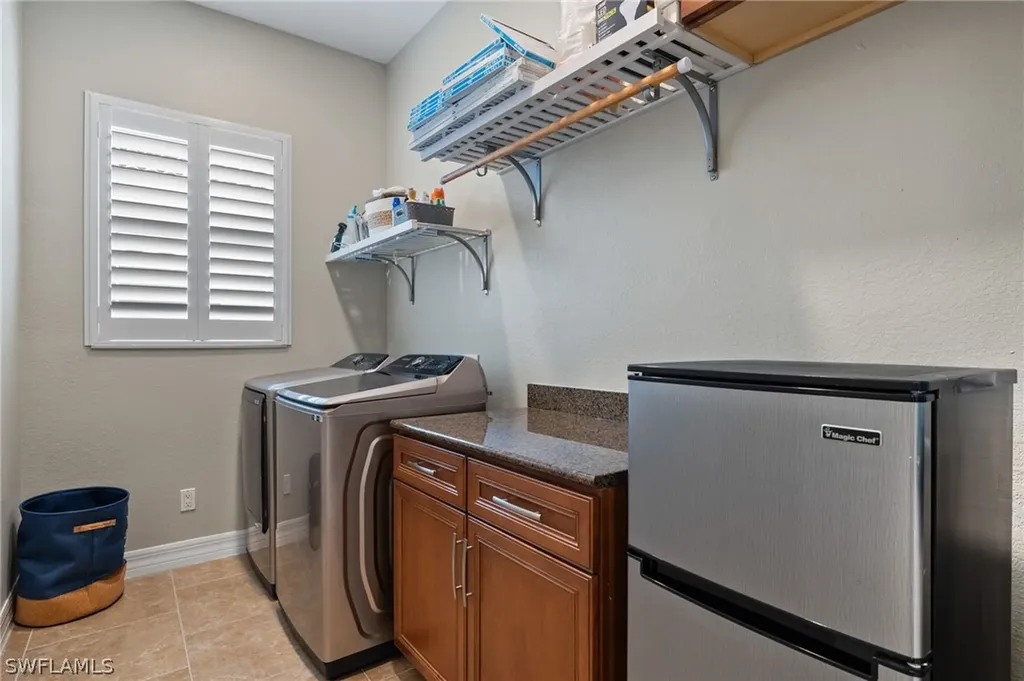 8796 Tropical Court Fort Myers FL 33908