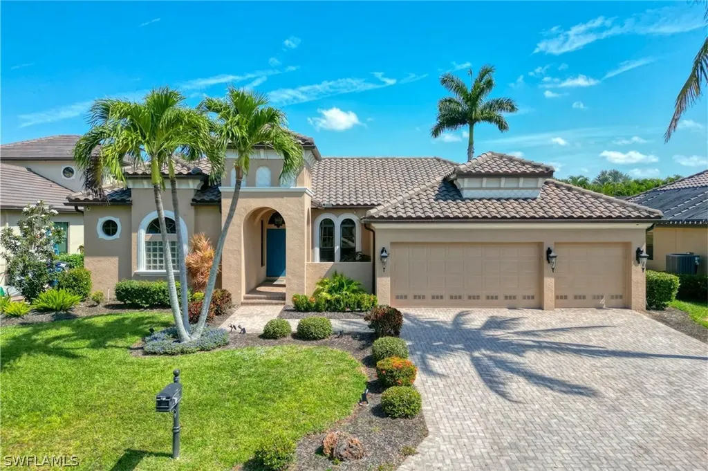 8796 Tropical Court Fort Myers FL 33908