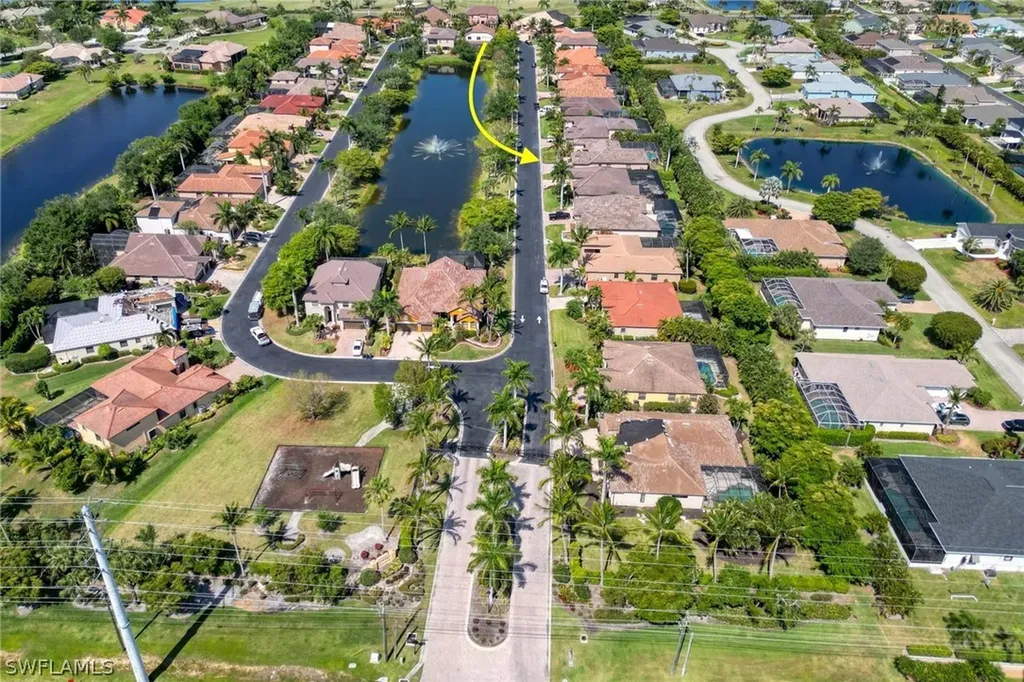 8796 Tropical Court Fort Myers FL 33908