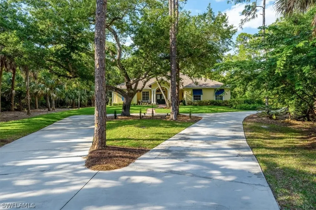 4581 7th Avenue SW Naples FL 34119