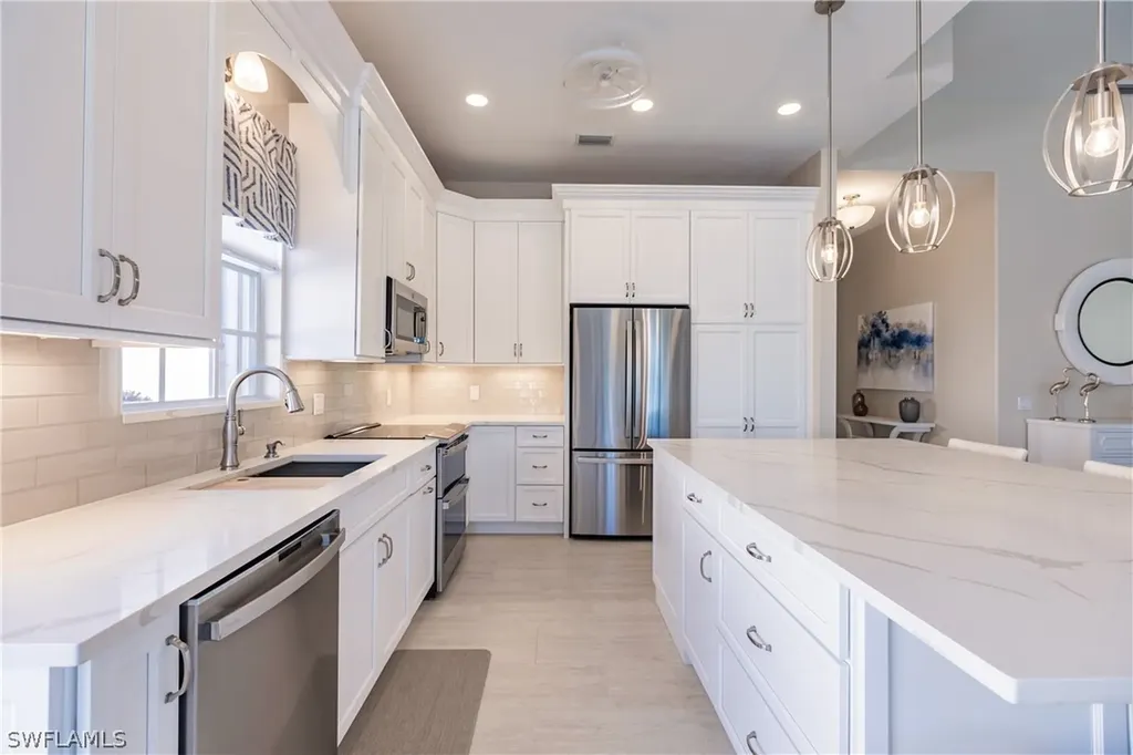 4353 Montalvo Court Naples FL 34109