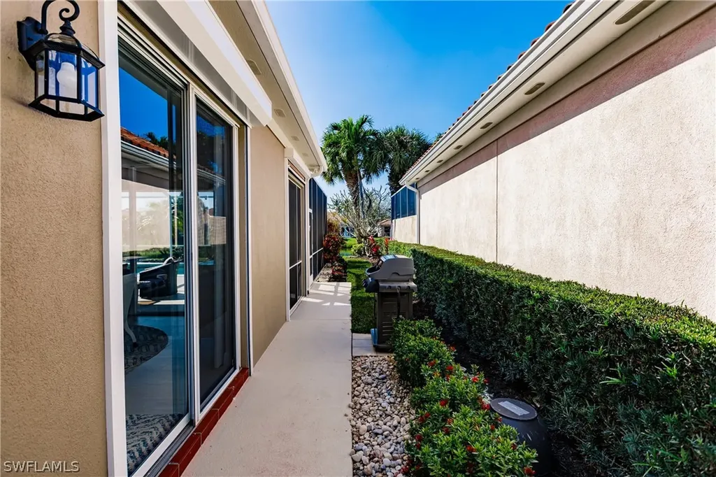 4353 Montalvo Court Naples FL 34109