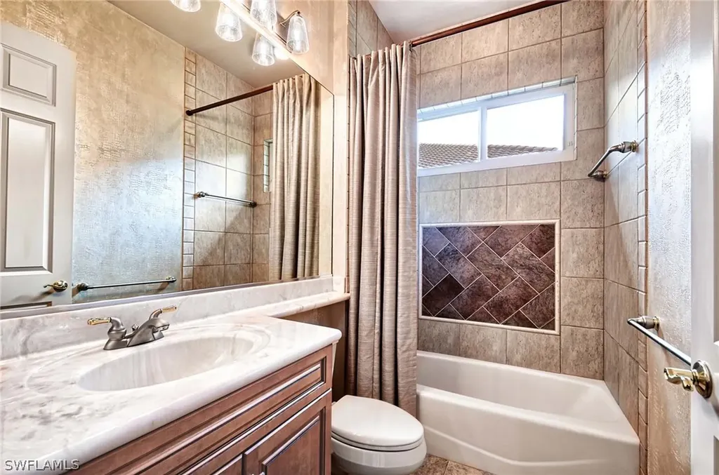2982 Mona Lisa Boulevard Naples FL 34119
