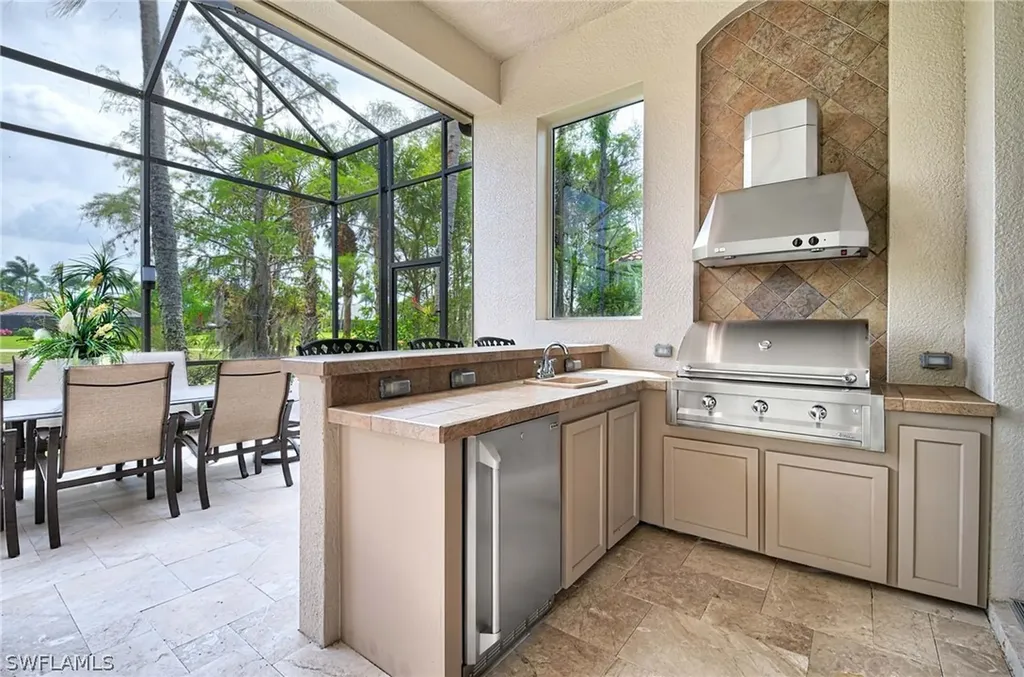 2982 Mona Lisa Boulevard Naples FL 34119