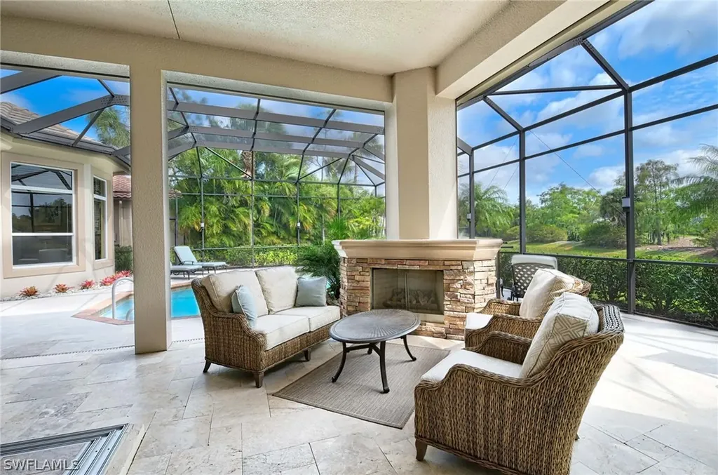2982 Mona Lisa Boulevard Naples FL 34119