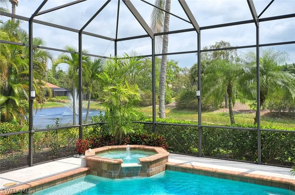 2982 Mona Lisa Boulevard Naples FL 34119