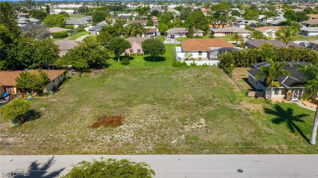 4208 SW 5th Place Cape Coral FL 33914