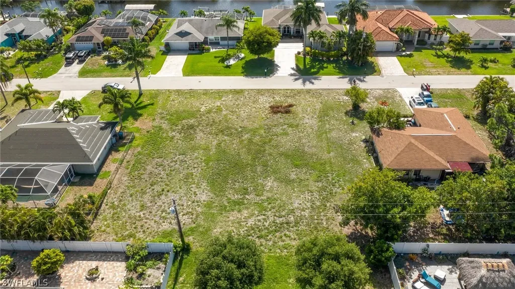 4208 SW 5th Place Cape Coral FL 33914