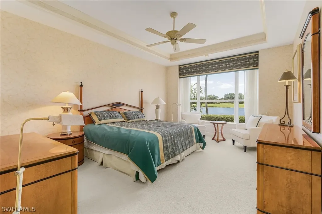 3211 Lancaster Drive Naples FL 34105