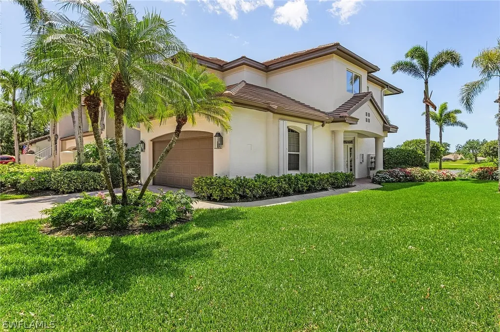 3211 Lancaster Drive Naples FL 34105