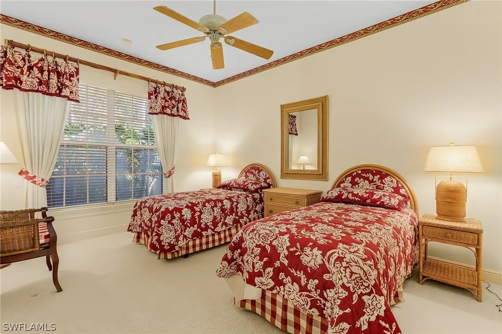 3211 Lancaster Drive Naples FL 34105
