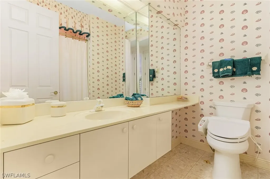 3211 Lancaster Drive Naples FL 34105