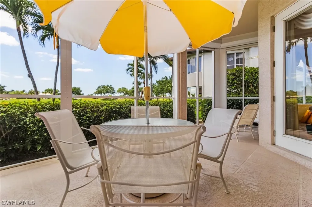 3211 Lancaster Drive Naples FL 34105