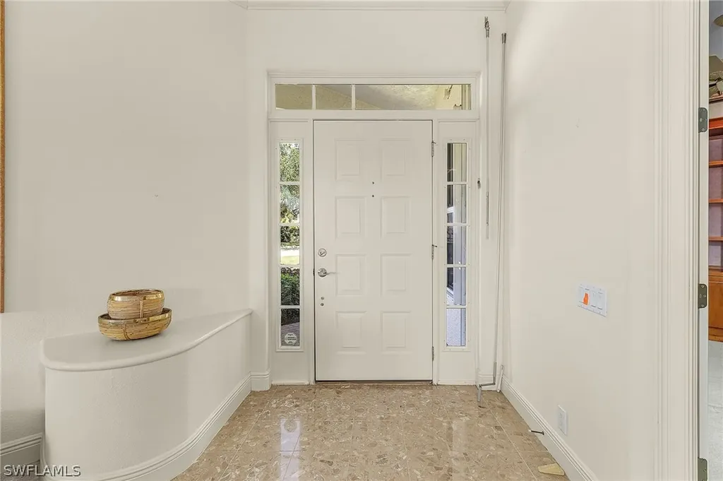 3211 Lancaster Drive Naples FL 34105