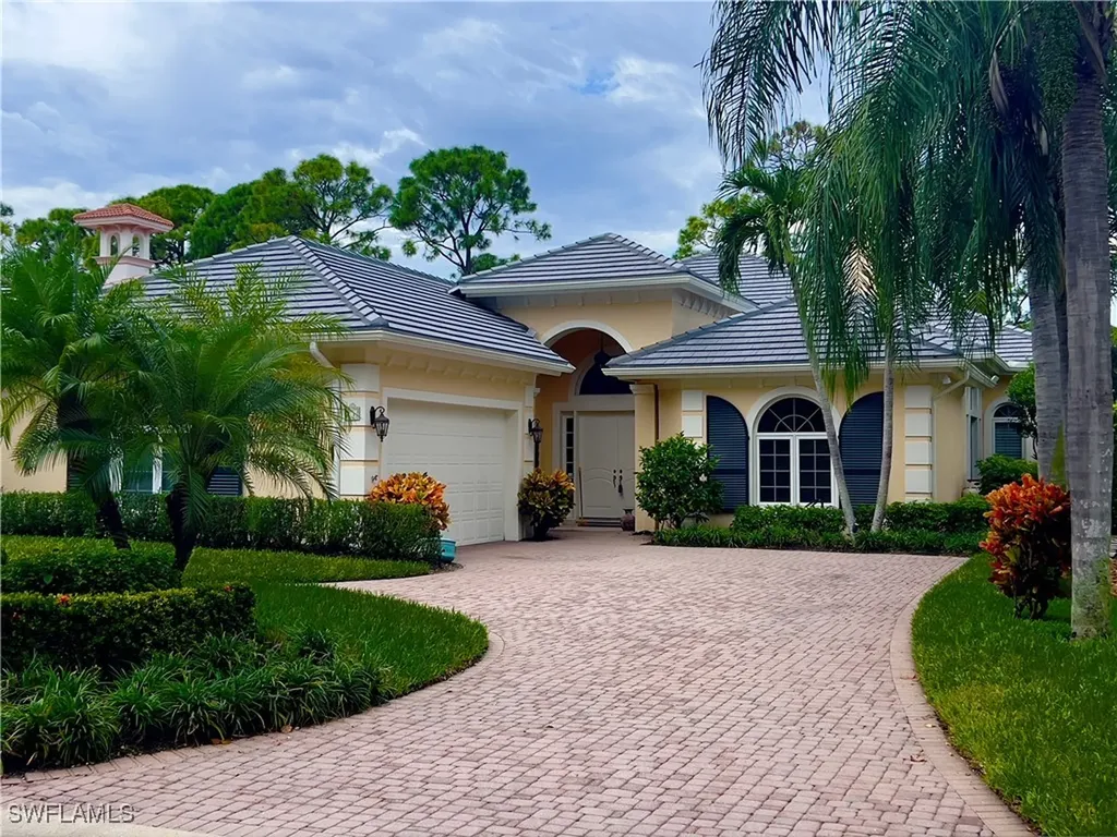 257 Charleston Court Naples FL 34110