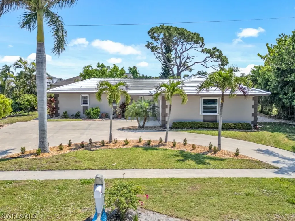 649 Nassau Road Marco Island FL 34145