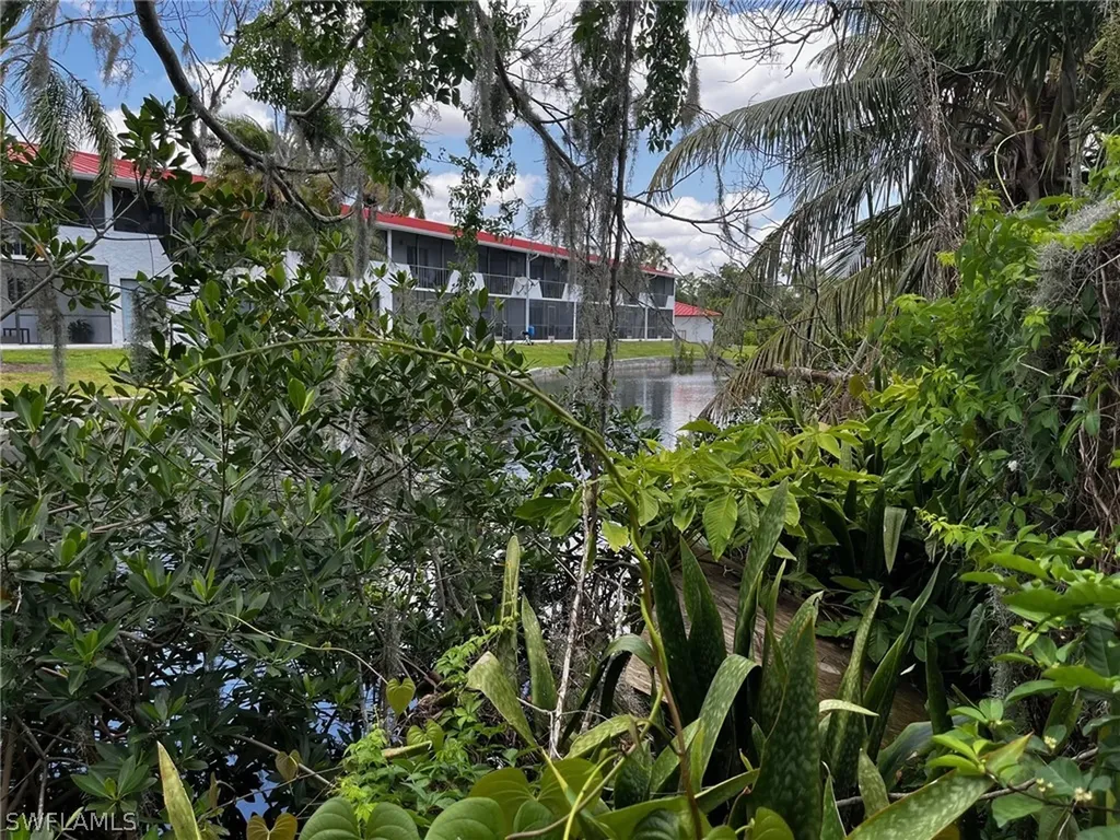 7204 + 7202 Maida Lane Fort Myers FL 33908