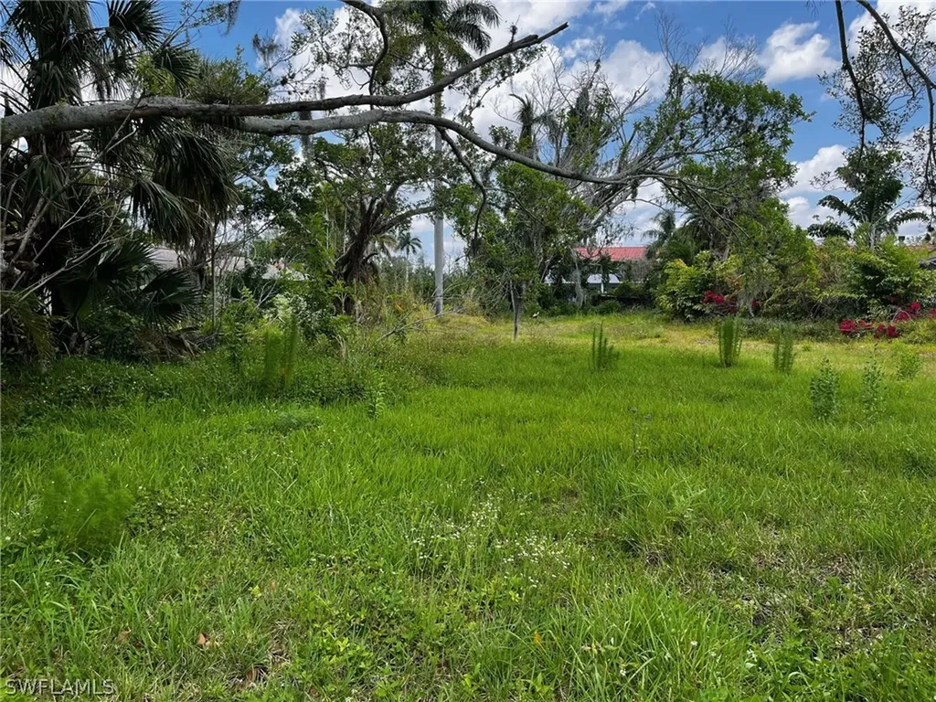 7204 + 7202 Maida Lane Fort Myers FL 33908