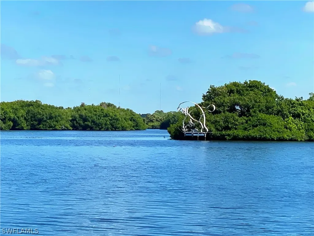 241 Tangerine Drive Fort Myers FL 33905