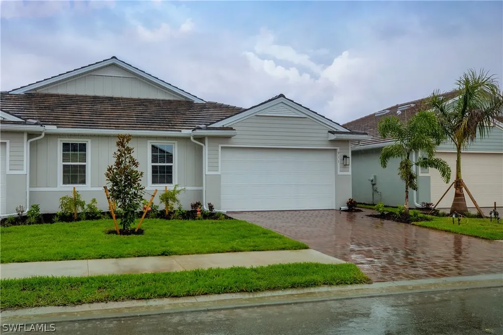 911 Enbrook Loop Naples FL 34114