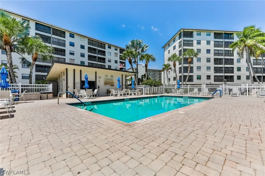 Fort Myers Beach FL, 6899 Estero Boulevard, Unit 251