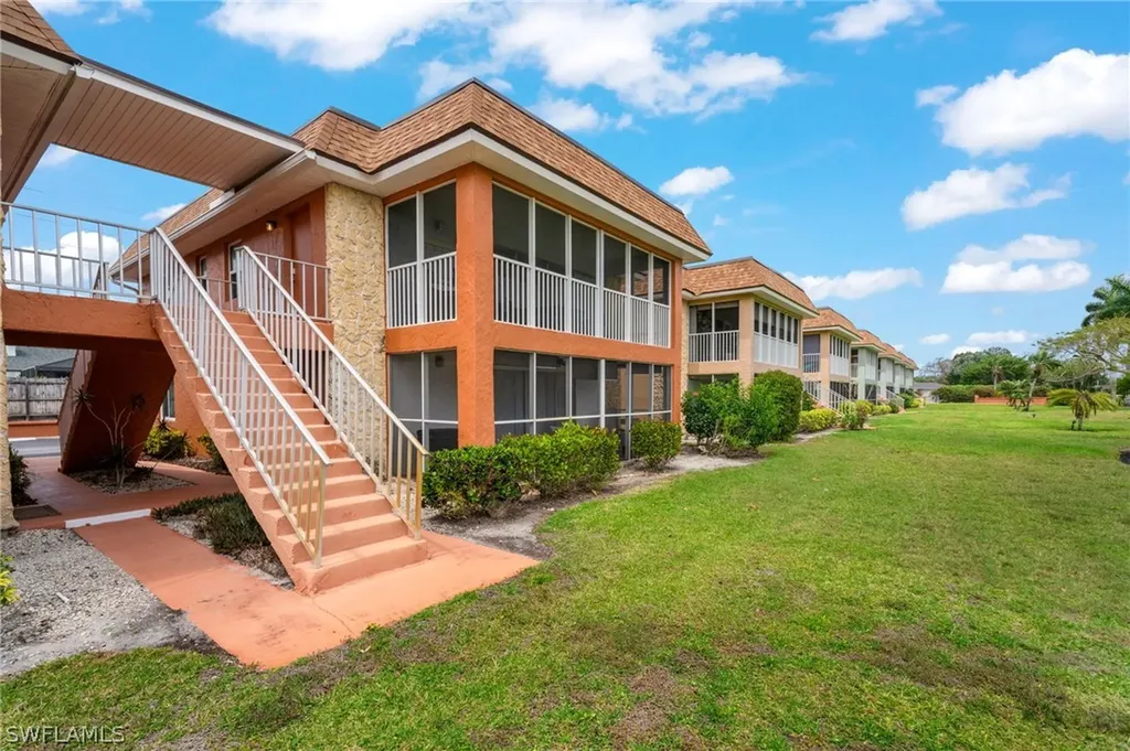 1400 Pompei Lane Naples FL 34103