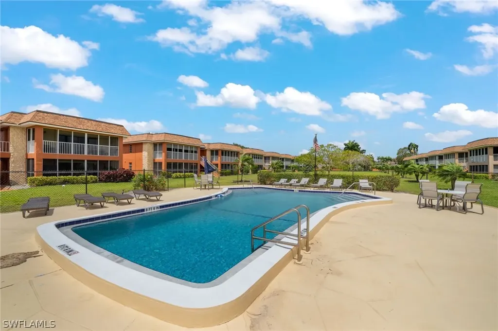 1400 Pompei Lane Naples FL 34103