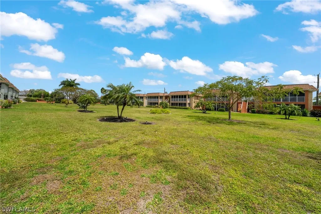 1400 Pompei Lane Naples FL 34103