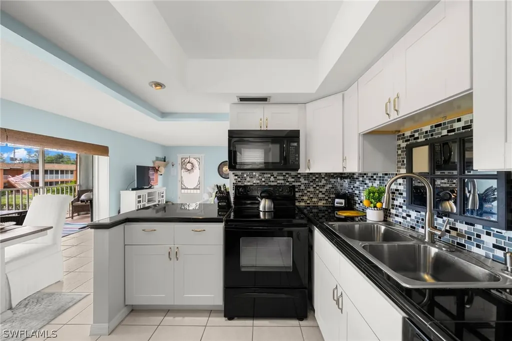 1400 Pompei Lane Naples FL 34103
