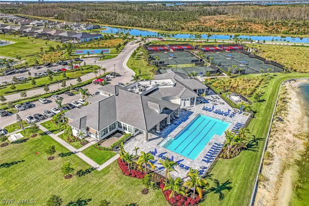 18469 Wildblue Boulevard Fort Myers FL 33913