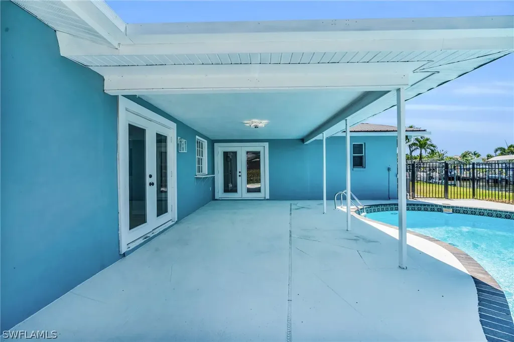 5230 Sarasota Court Cape Coral FL 33904