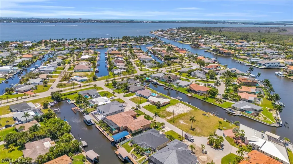 5230 Sarasota Court Cape Coral FL 33904