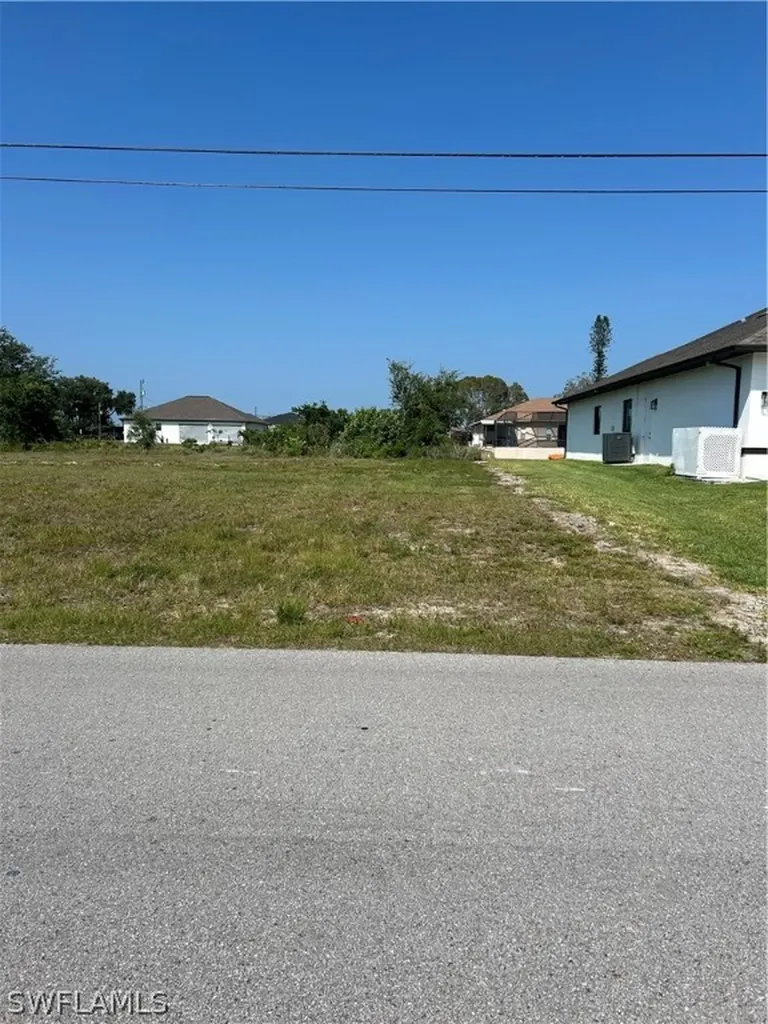 628 NW 3rd Avenue Cape Coral FL 33993
