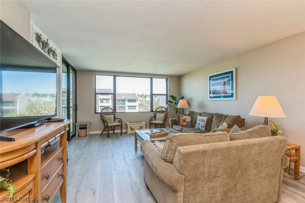 979 E Gulf Drive Sanibel FL 33914