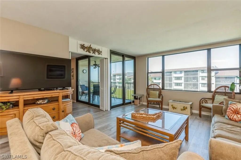 979 E Gulf Drive Sanibel FL 33914
