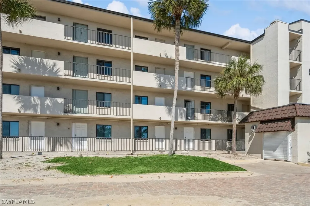 979 E Gulf Drive Sanibel FL 33914
