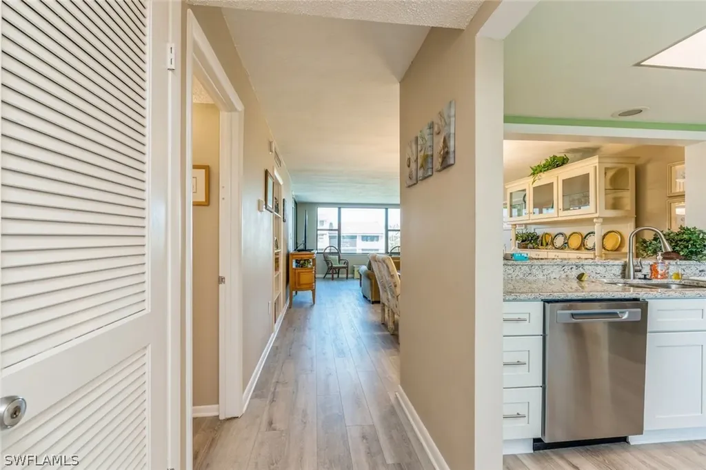 979 E Gulf Drive Sanibel FL 33914