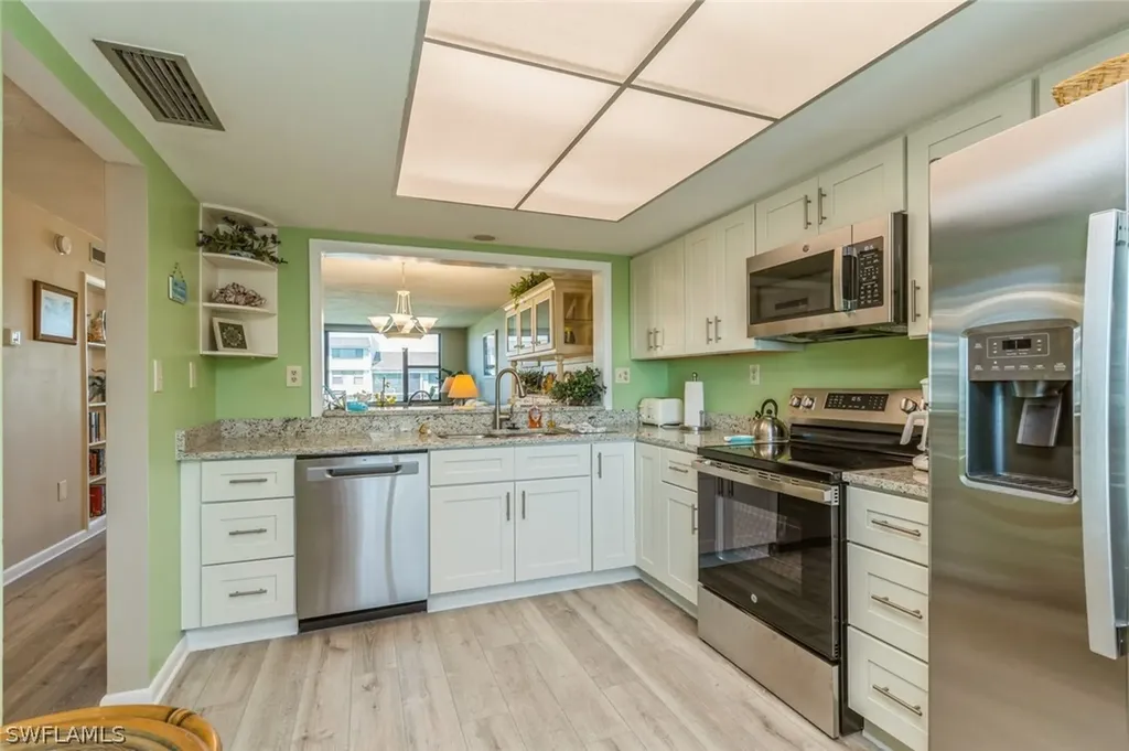 979 E Gulf Drive Sanibel FL 33914