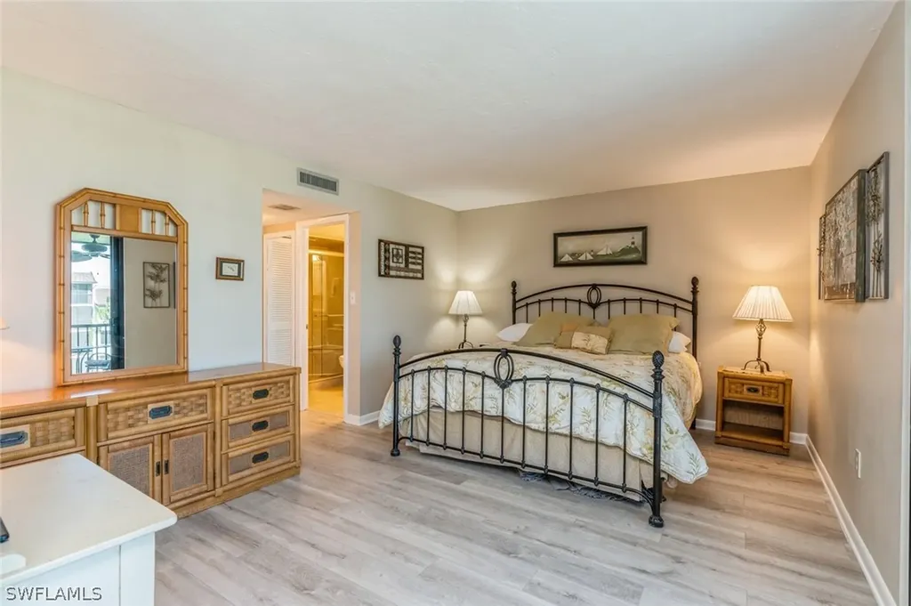 979 E Gulf Drive Sanibel FL 33914
