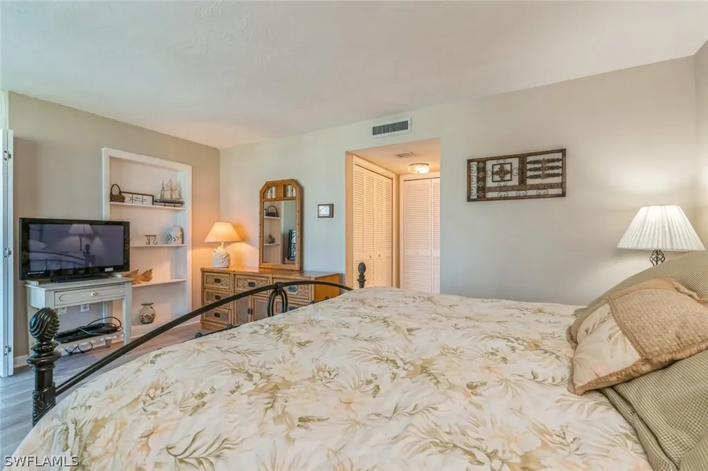 979 E Gulf Drive Sanibel FL 33914