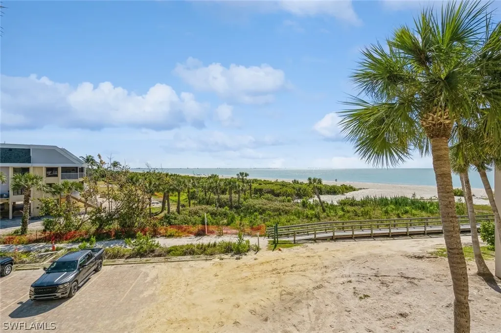 979 E Gulf Drive Sanibel FL 33914