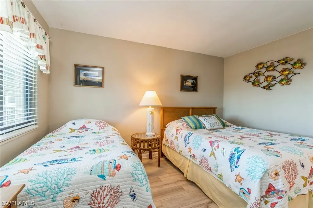 979 E Gulf Drive Sanibel FL 33914