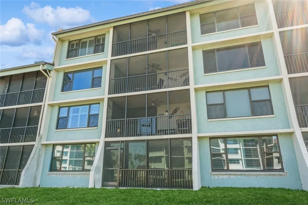 979 E Gulf Drive Sanibel FL 33914