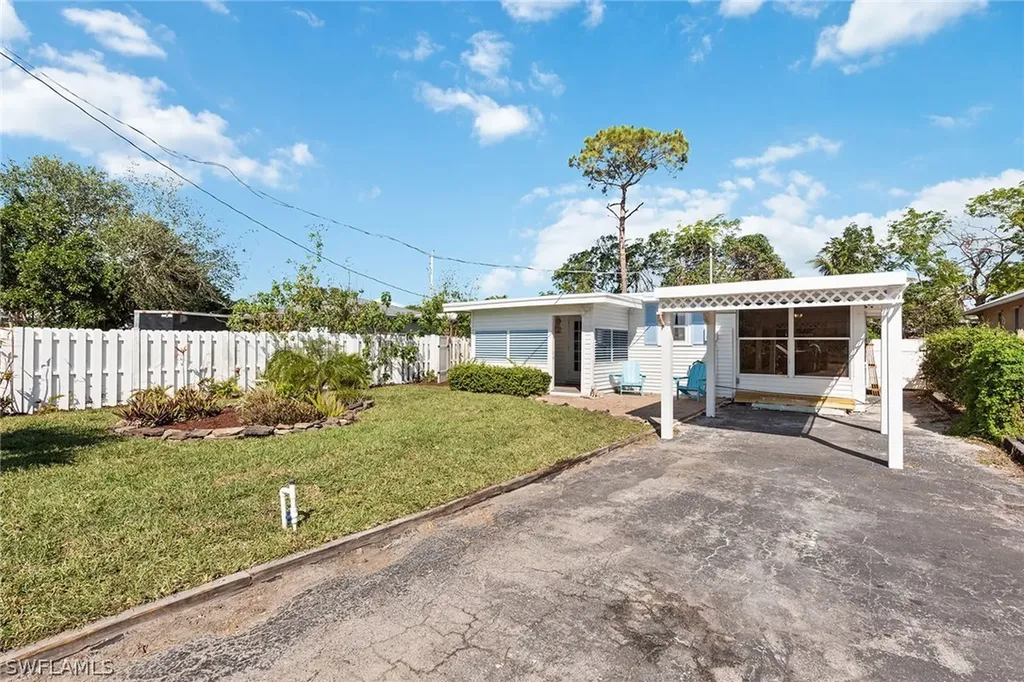 1025 Trail Terrace Drive Naples FL 34103