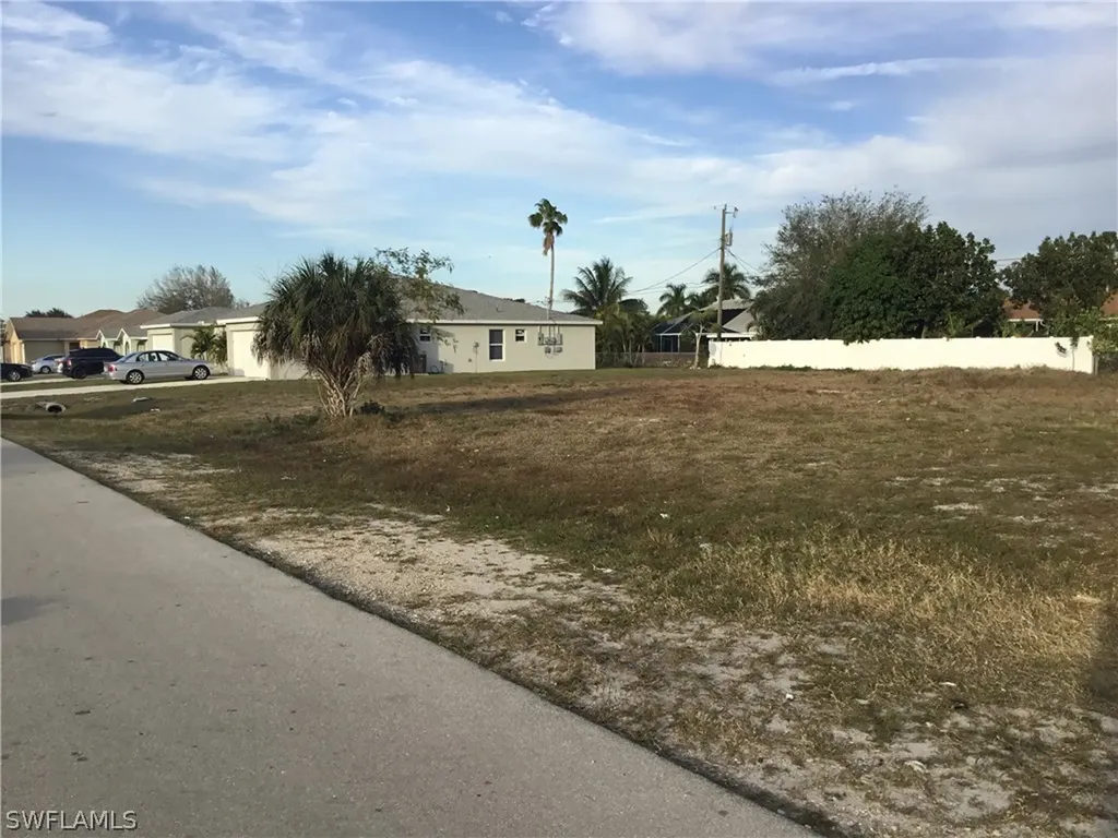 4145 SW 7th Place Cape Coral FL 33914