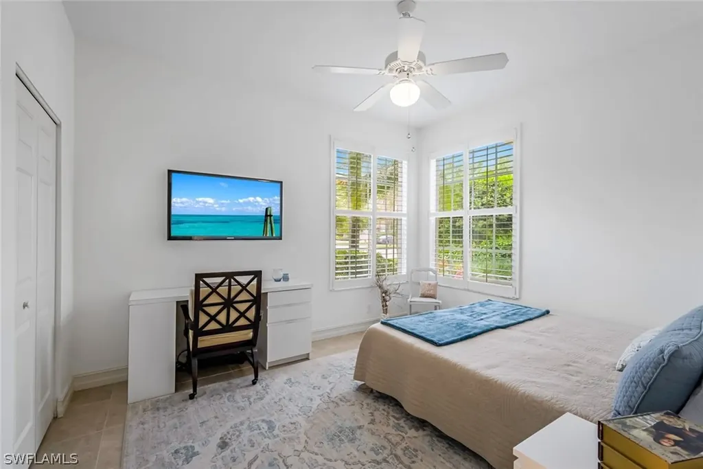 1570 Clermont Drive Naples FL 34109