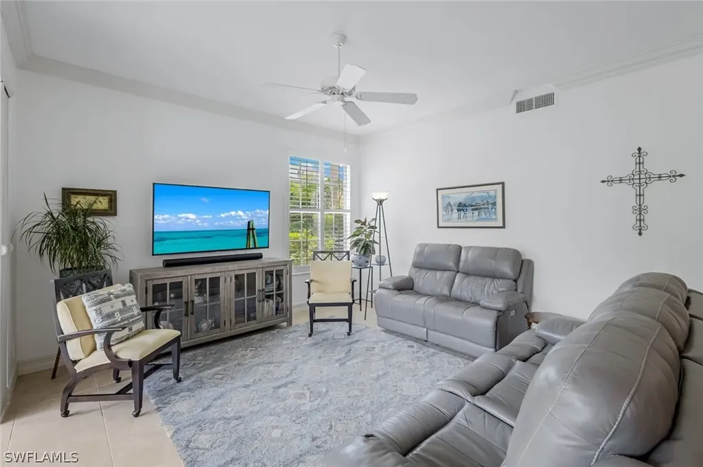 1570 Clermont Drive Naples FL 34109